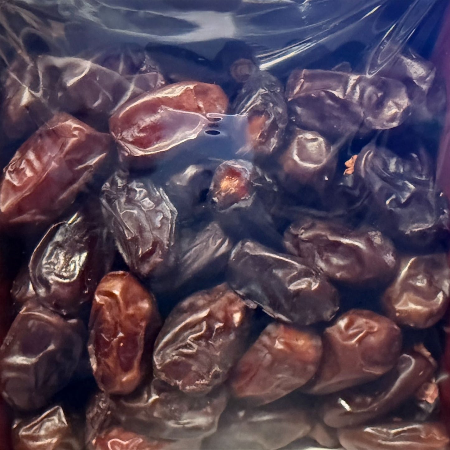 Premium 100% Natural Dates Khudry (1kg Box)